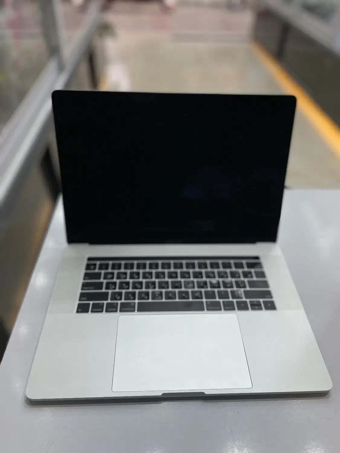MacBook pro 2019|رایانه همراه|سبزوار, کوی بهار|دیوار
