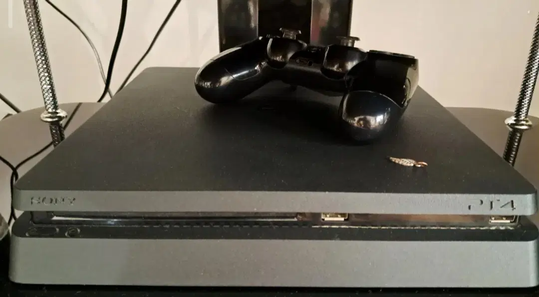 PS4 slim 500g|کنسول، بازی ویدئویی و آنلاین|درگزین, |دیوار