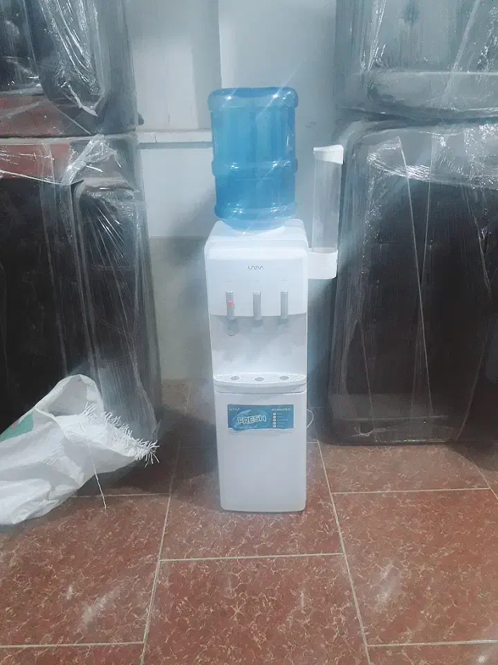 آبسرد کن یخچال دار آب داغ سرد ولم وصل به آب شهری|آب‌سردکن و تصفیه آب|سبزوار, امام خمینی (ناوی)|دیوار