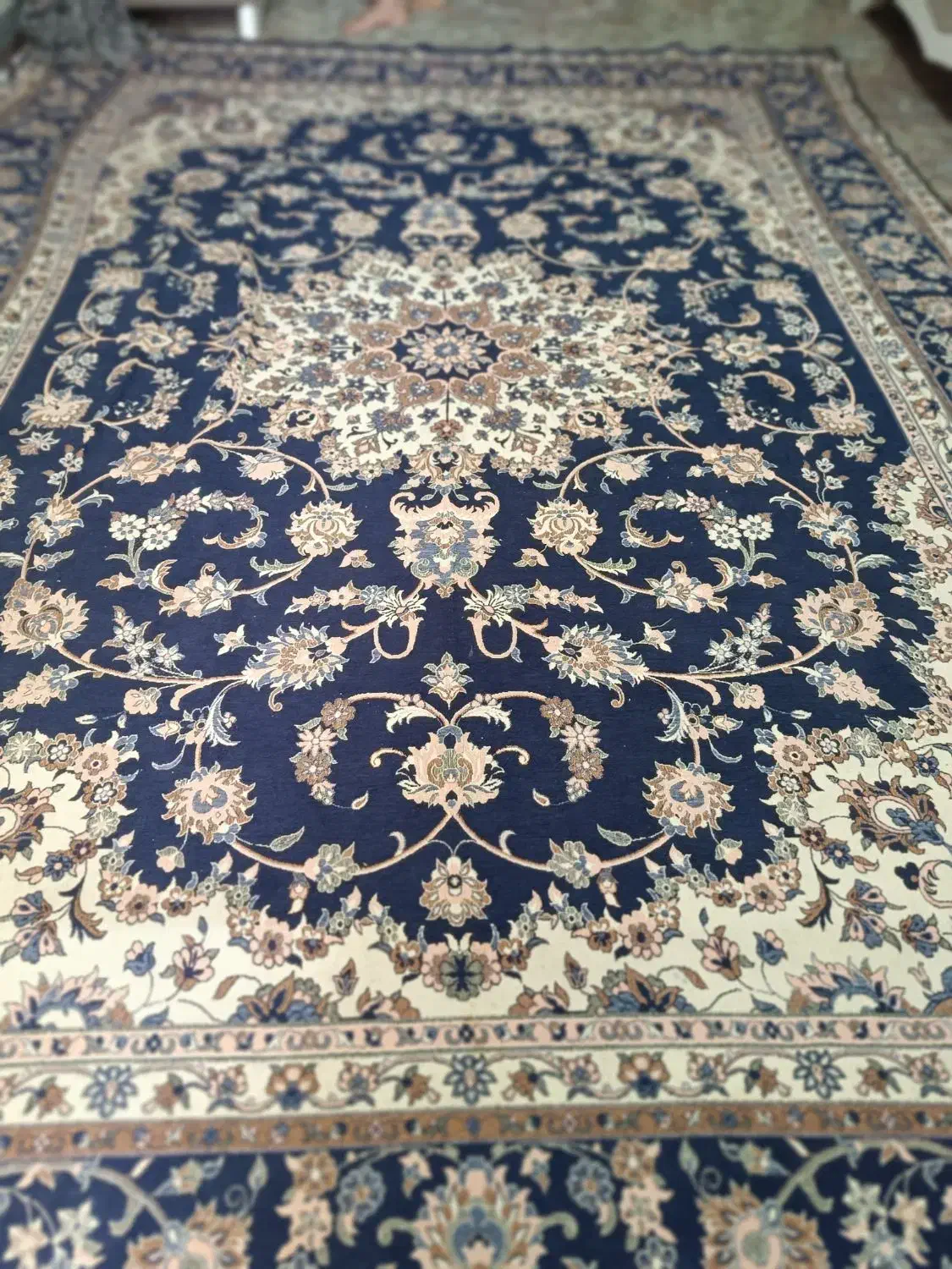 روفرشی|روفرشی|همدان, |دیوار