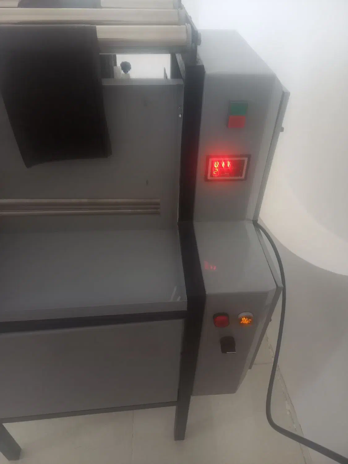 دستگاه رول به رول سفره|ماشین‌آلات صنعتی|سیریک, |دیوار