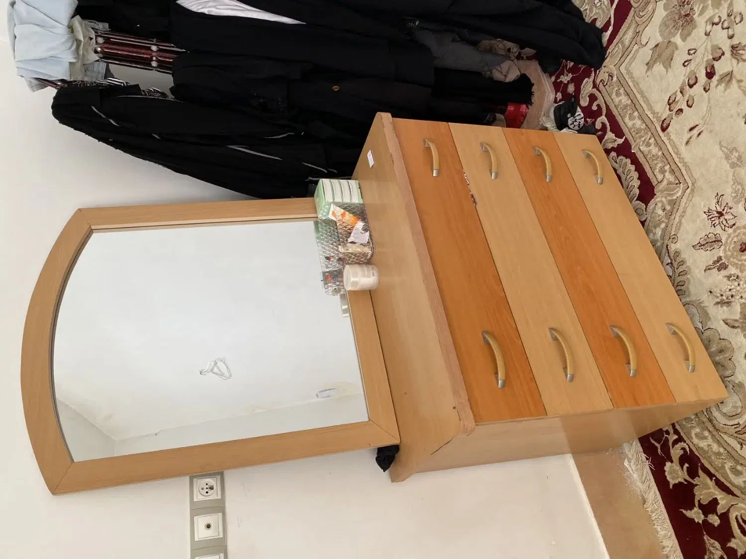 دراور|جاکفشی، کمد، دراور|سرایان, |دیوار