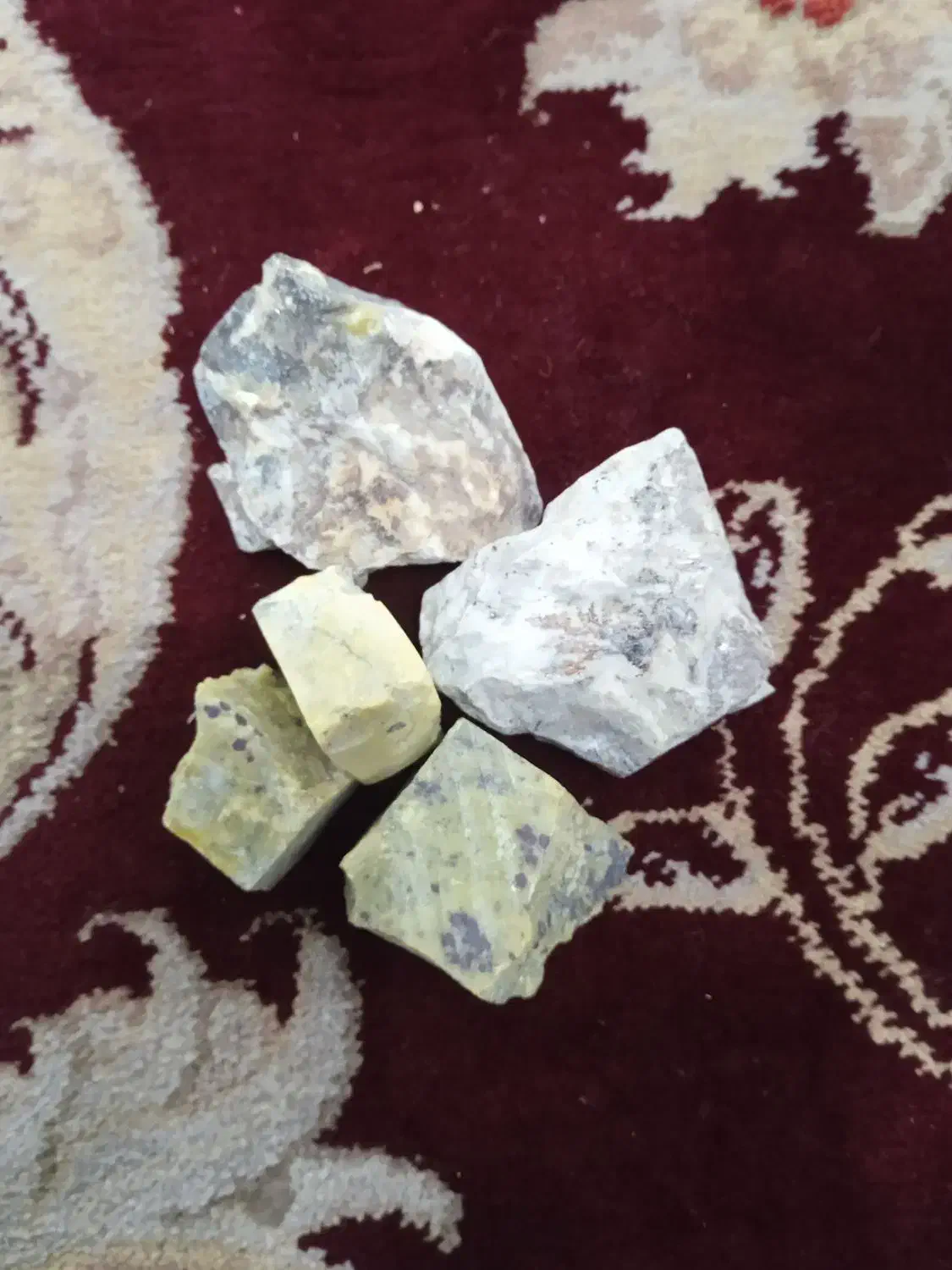 سنگ راف ابسدین، سرپانتین|جواهرات|میبد, |دیوار