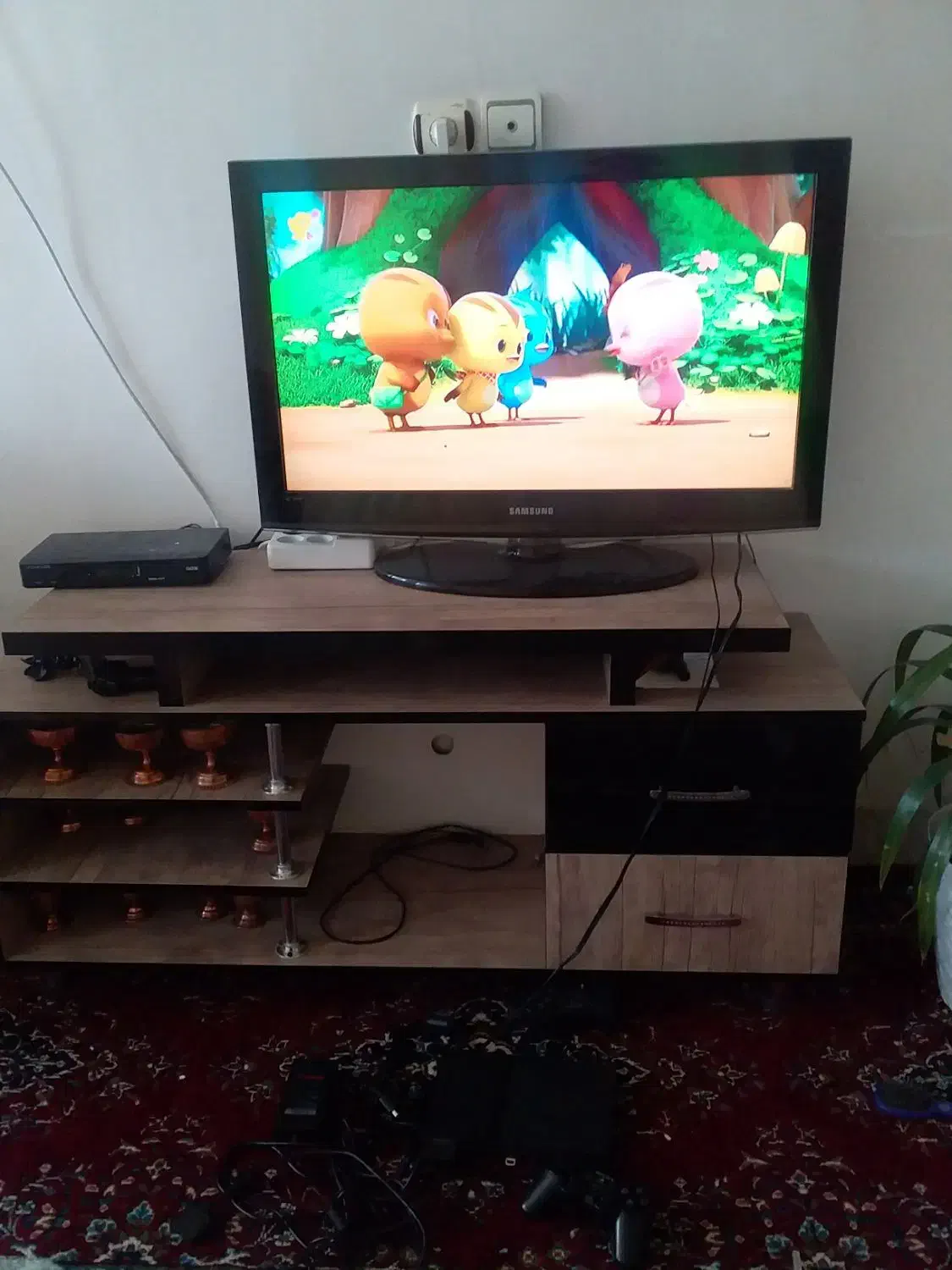 تلویزیون ۳۲  با دستگاه دیجیتال کار کرده|تلویزیون و پروژکتور|سبزوار, قصبه شرقی|دیوار