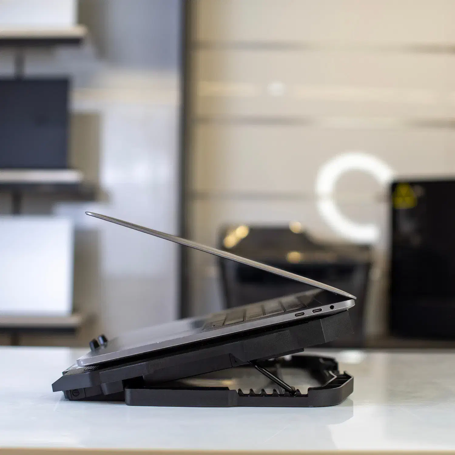 لپتاپ MACBOOK Pro 2016 با 2 گیگ گرافیک و i7-6Gn|رایانه همراه|یزد, |دیوار