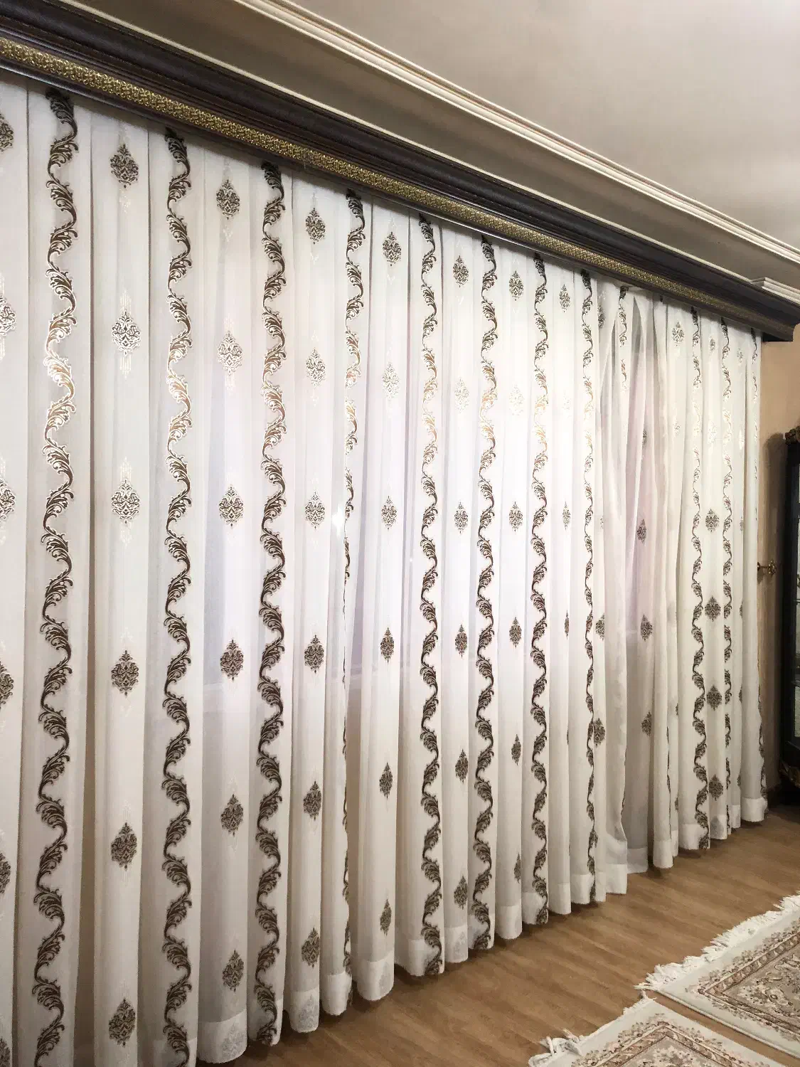 یک جفت فرش شش متری سالم و پرده|فرش|تبریز, |دیوار