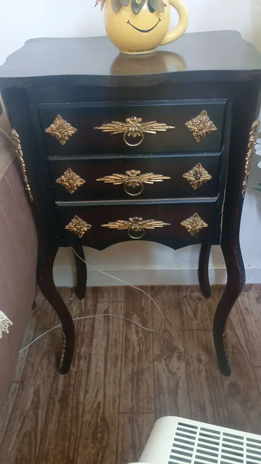 فروش فوری میز کاربردی (تخفیف به خریدار واقعی)|میز تلفن|اهواز, نادری|دیوار