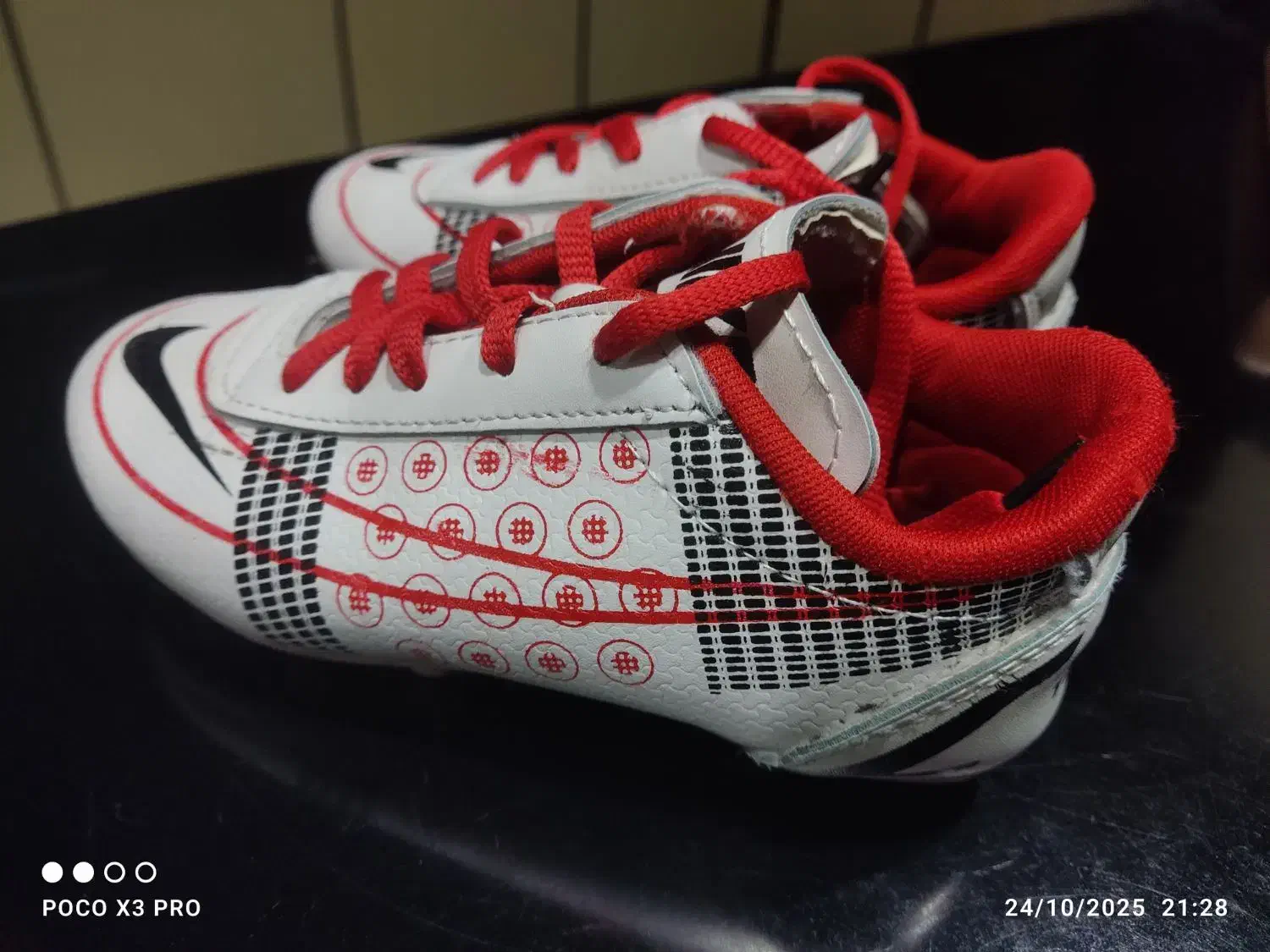 کفش فوتبالی|کفش و لباس بچه|شیراز, نصر|دیوار