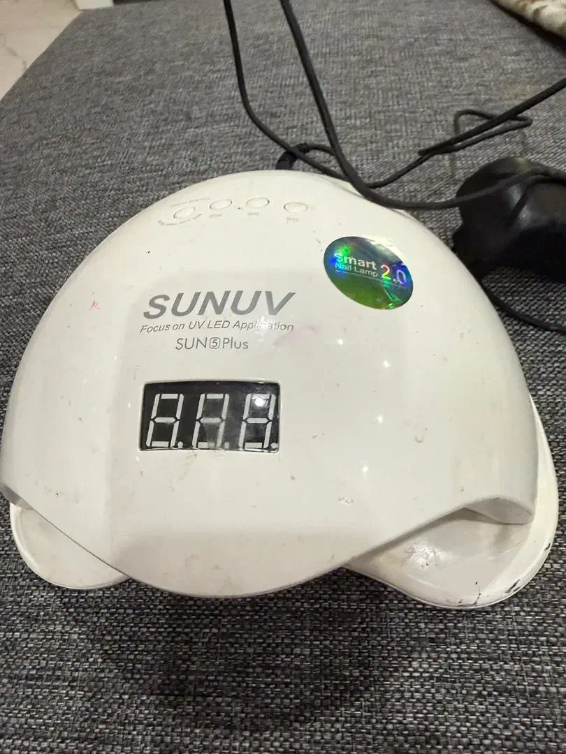 وسایل ناخون کاری|آرایشگاه و سالن‌های زیبایی|رشت, دیلمان|دیوار