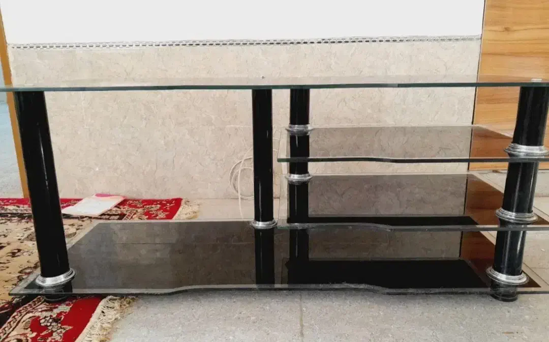 میز در حد نو|میز تلویزیون|سیرجان, |دیوار