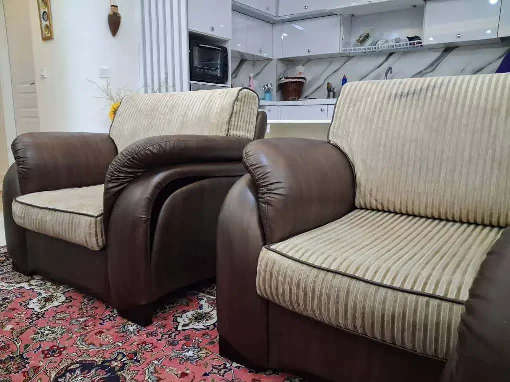 مبلمان راحتی ۷ نفره چرم و پارچه مخمل ترکیه|مبلمان خانگی و میز عسلی|رشت, علی آباد|دیوار