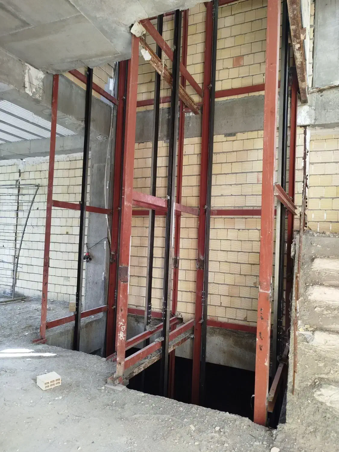 نیروی ساده یا جوشکار برای کار آسانسور|استخدام صنعتی، فنی، مهندسی|کرمانشاه, |دیوار