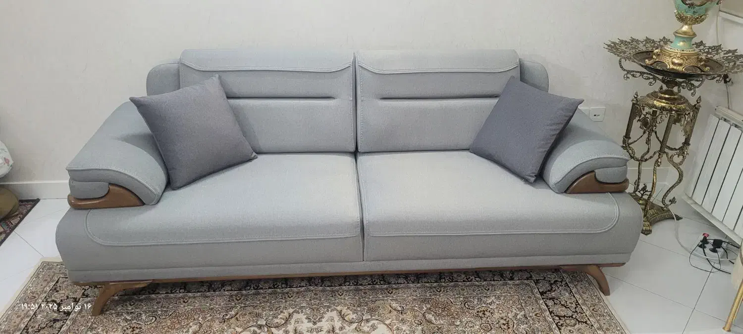 مبل تخت خواب شو ۸ نفره با میز عسلی|مبلمان خانگی و میز عسلی|تهران, جمالزاده|دیوار