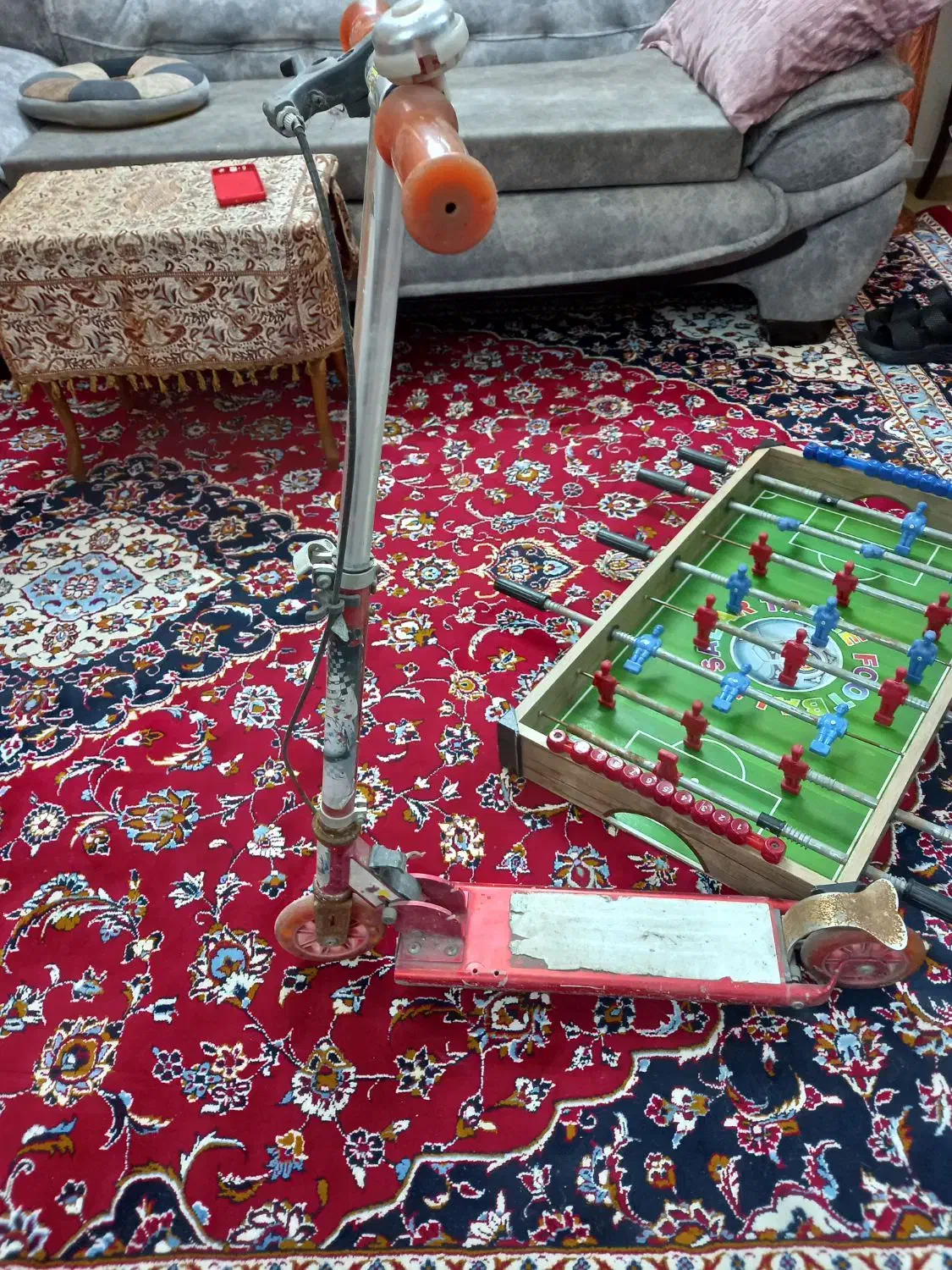 اسکوتر و فوتبال دستی|اسباب‌بازی بچه|آستانه اشرفیه, |دیوار