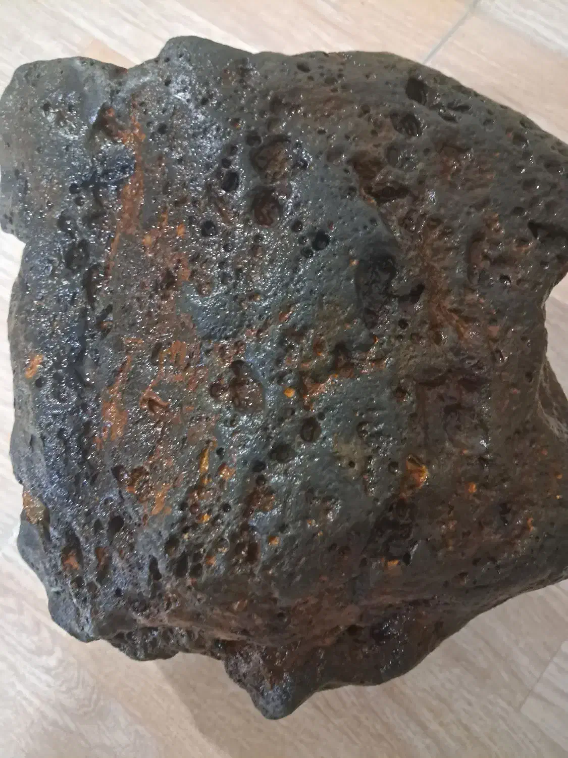 شهاب سنگ ۱۳رکیلوی|کلکسیون اشیاء عتیقه|رشت, اسماعیل آباد|دیوار