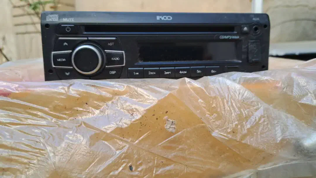 ضبط 206 سی دی و فلش خور کروز اصلی|قطعات یدکی و لوازم جانبی|مشهد, ده دی|دیوار