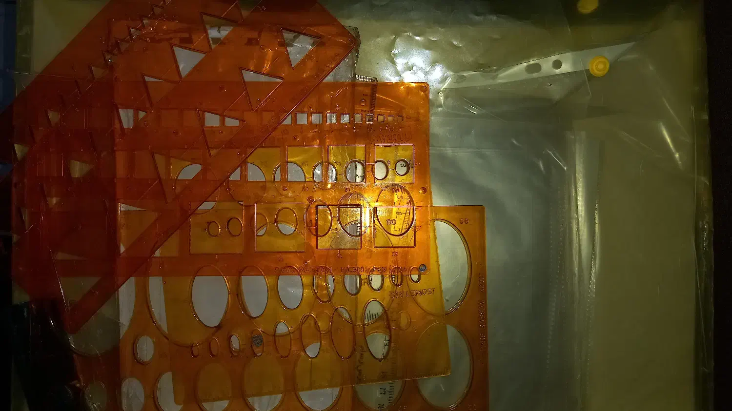 تخته رسم و شابلون|لوازم التحریر|شاهین‌شهر, پاسداران|دیوار