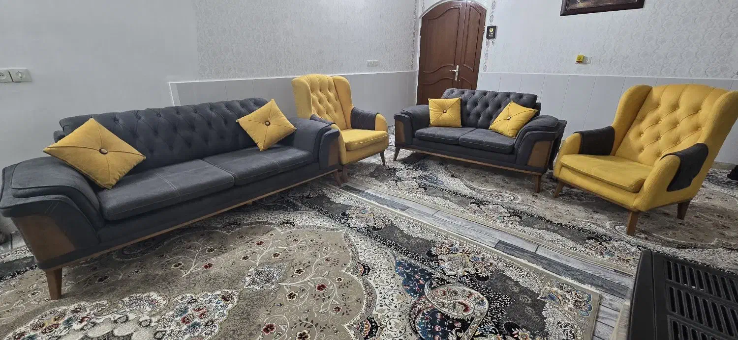 مبل راحتی فروش فوری|مبلمان خانگی و میز عسلی|بروجرد, |دیوار