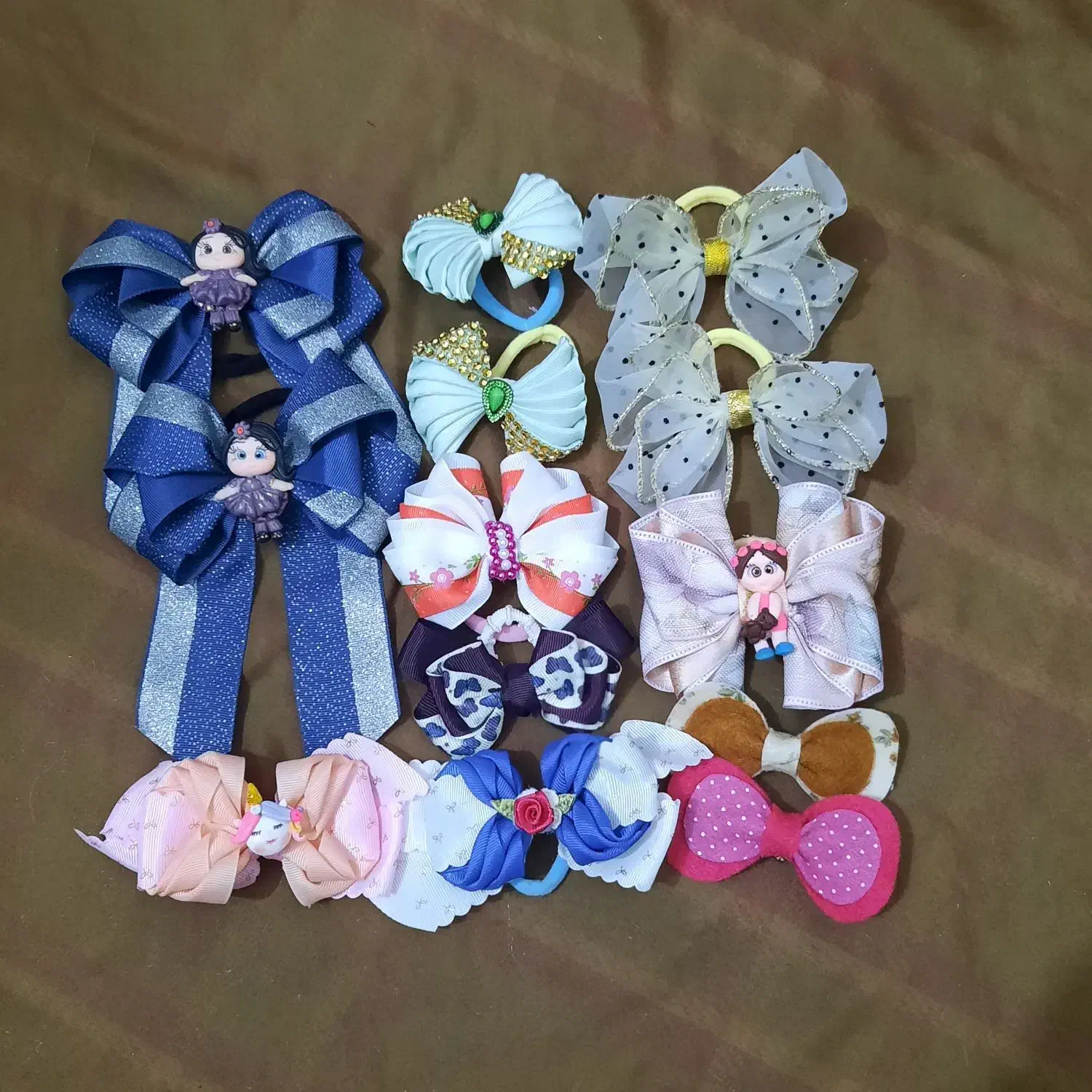 فروش گلسر|کفش و لباس بچه|کازرون, |دیوار