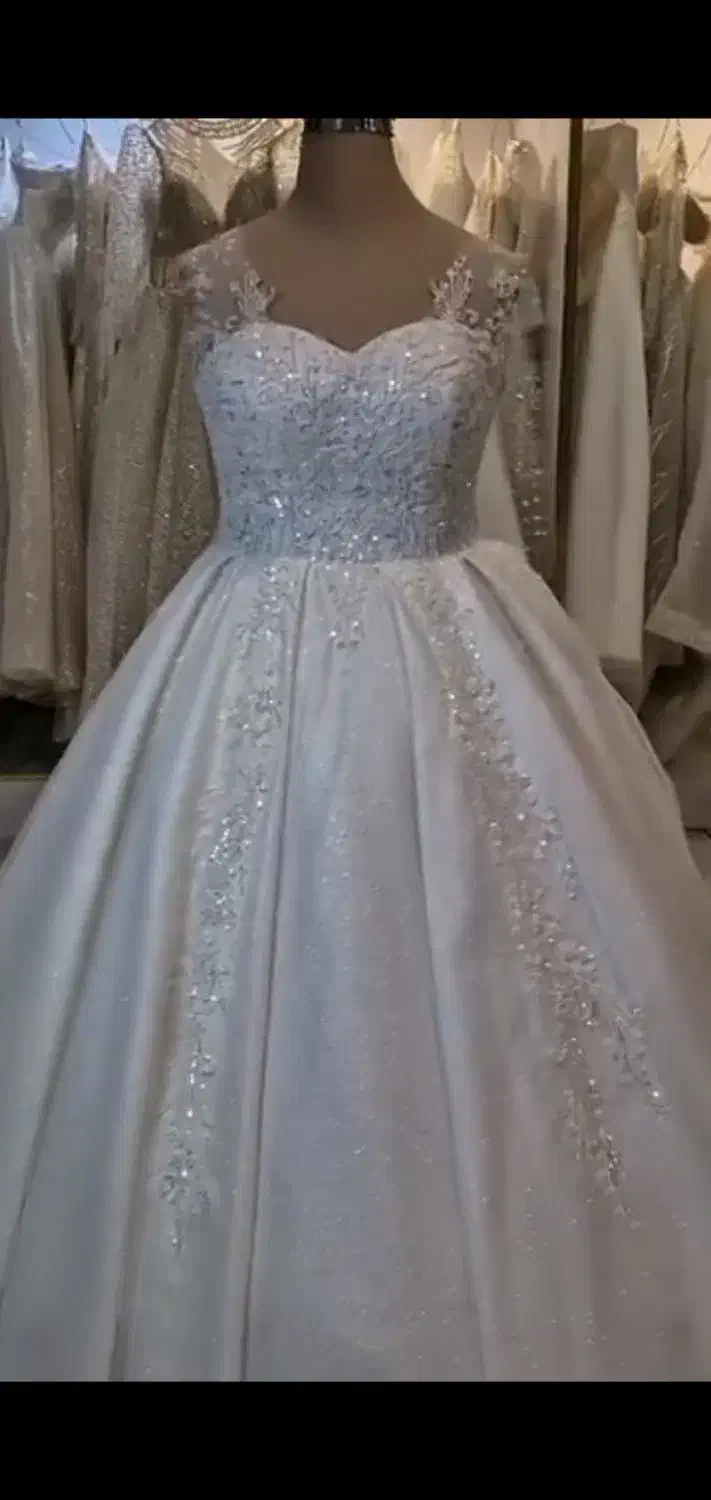 لباس عروس|لباس|ساوه, |دیوار