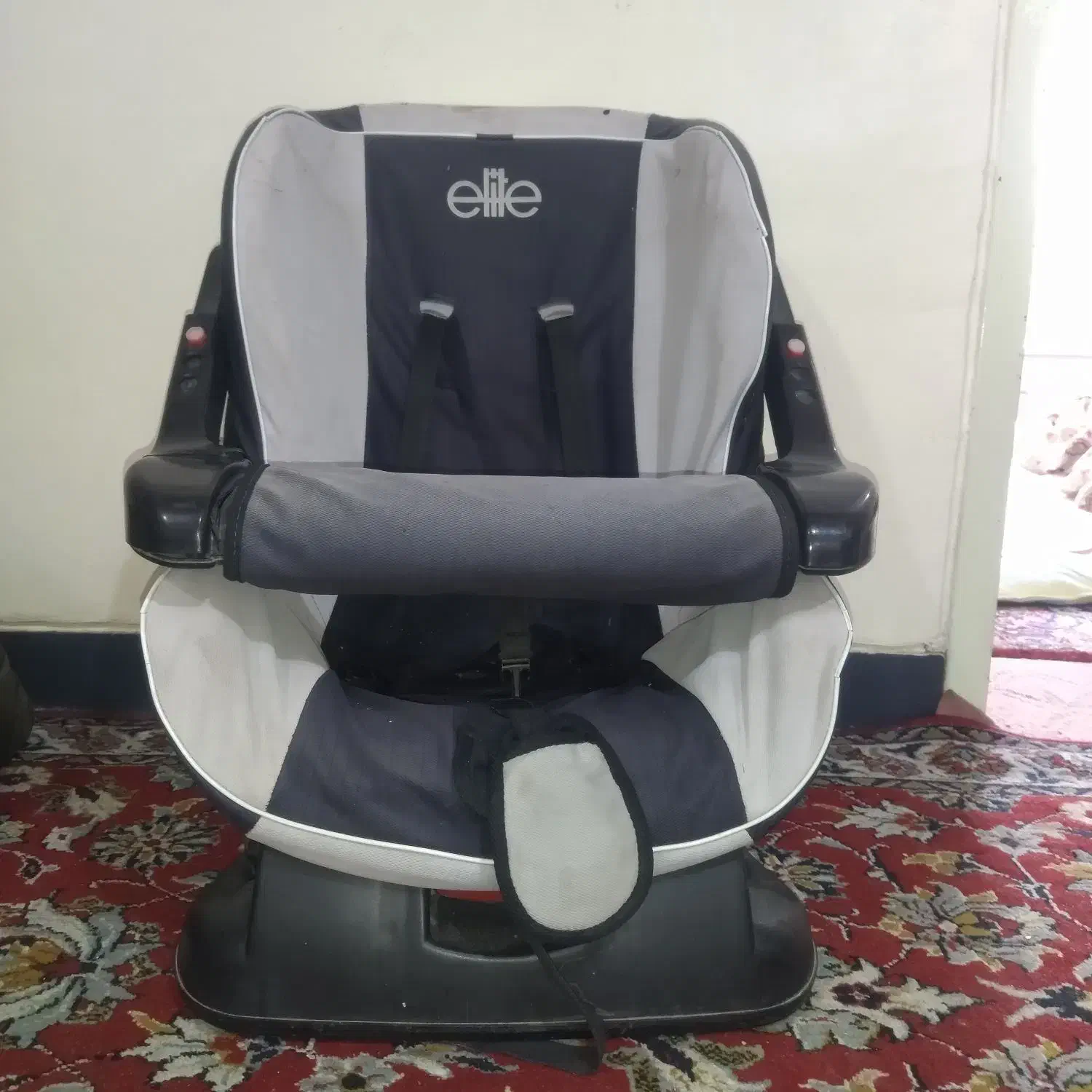 صندلی ماشین کودک|کالسکه و لوازم جانبی|شاهین‌شهر, طالقانی|دیوار