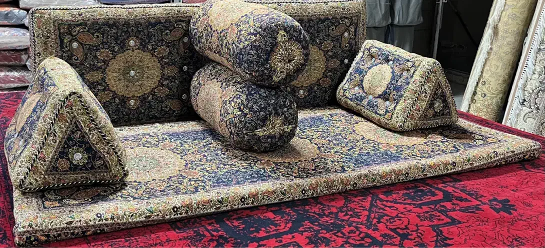 پشتی شاه نشین ترمه ۷ تیکه (بازرگانی فرش بهمنی)|پشتی|مشهد, شهید مطهری|دیوار