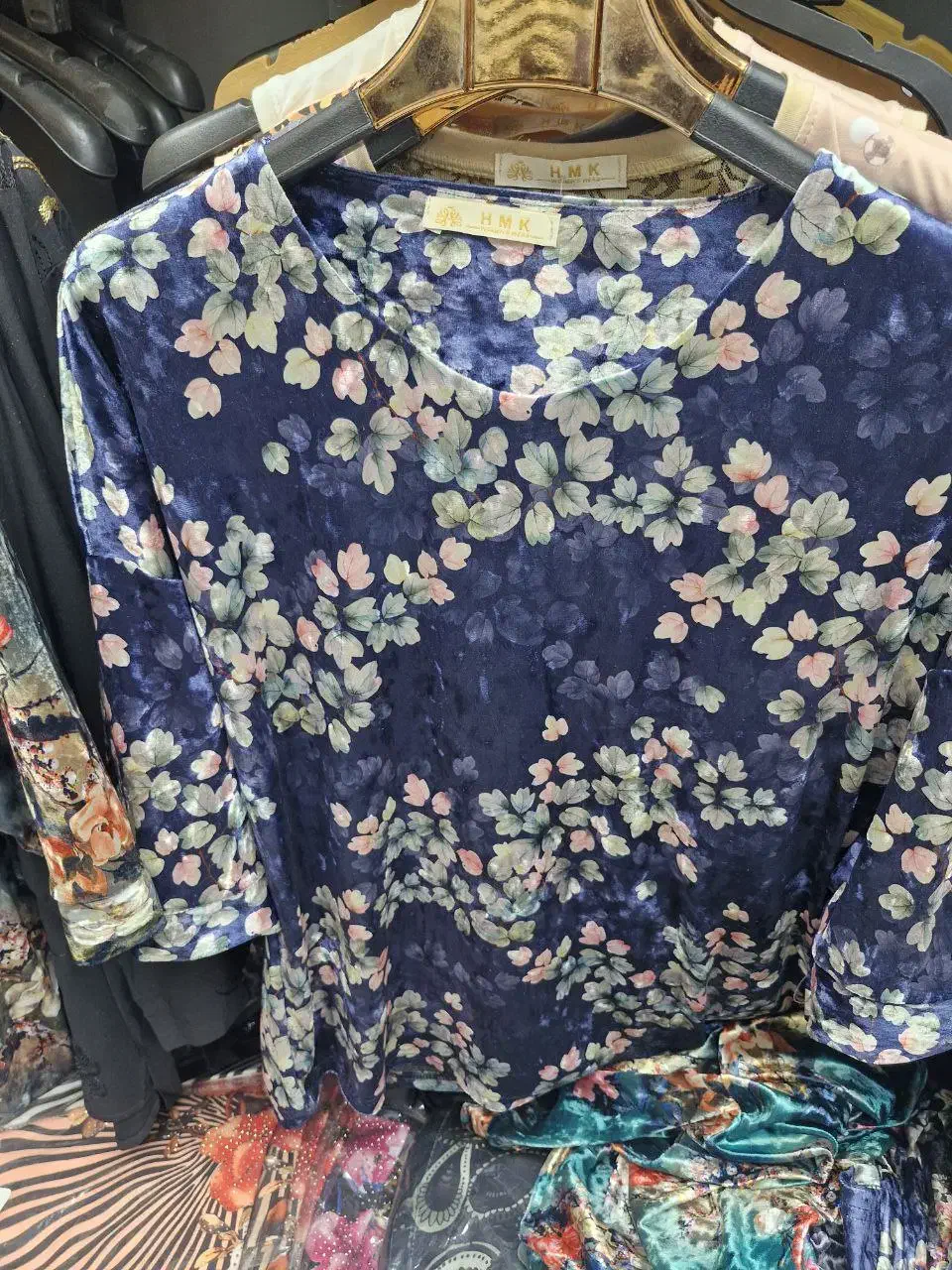 انواع لباس زنانه شال وروسری زیرقیمت بازار|لباس|بروجرد, |دیوار