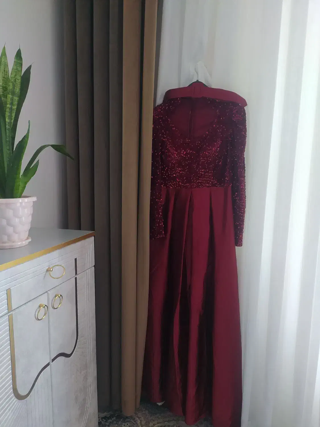 لباس مجلسی|لباس|شیروان (لرستان), |دیوار