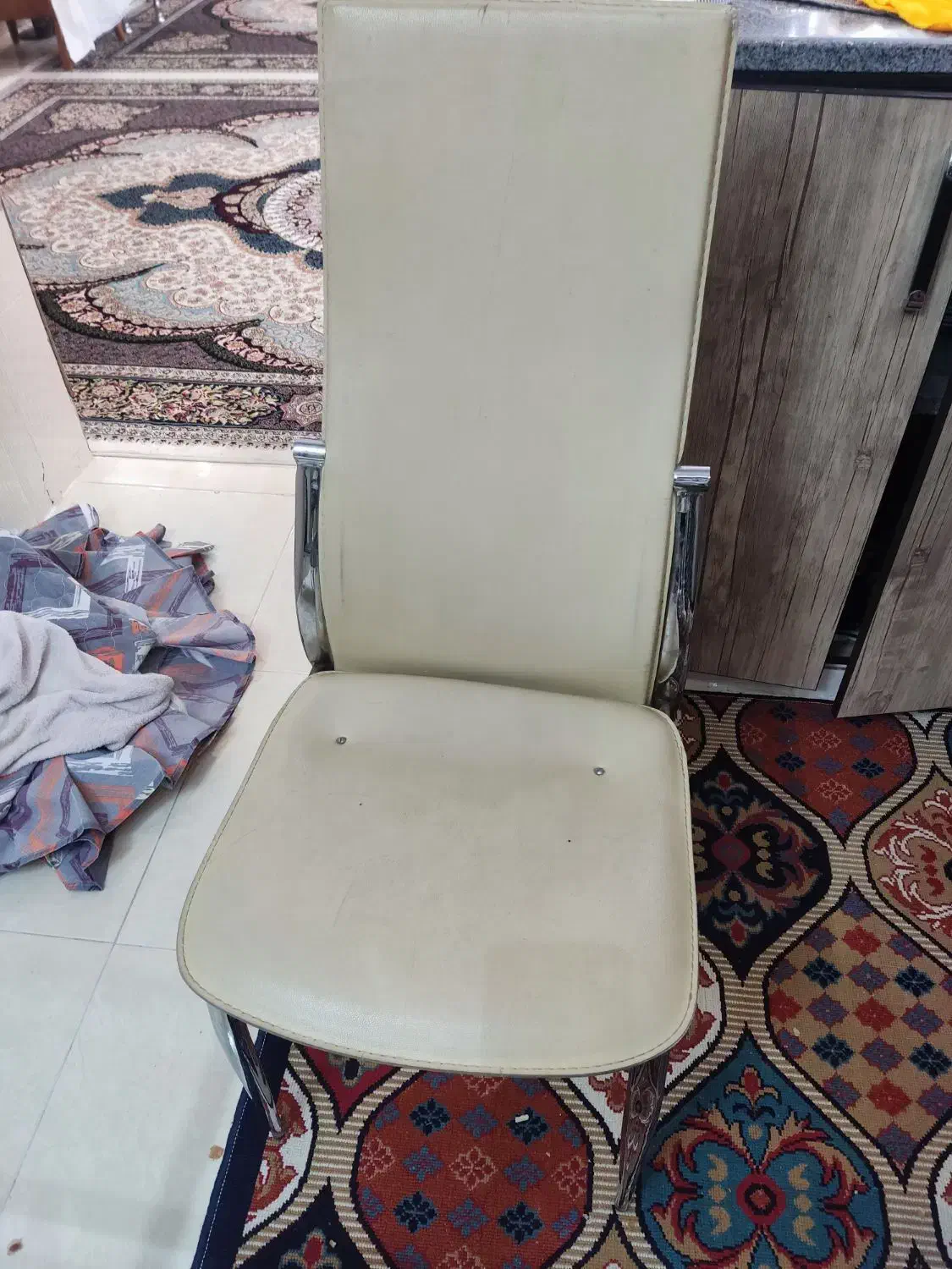 میز نهار خوری|میز و صندلی غذاخوری|تربت‌حیدریه, داروپخش|دیوار