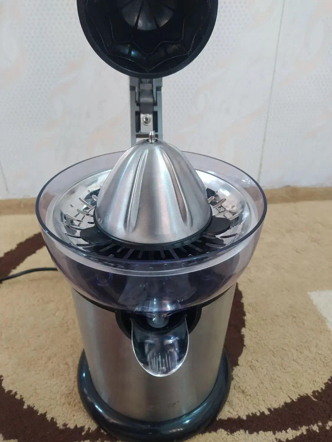 آب مرکبات گیری|آبمیوه‌گیر و آب‌مرکبات‌گیر|قم, نیروگاه|دیوار