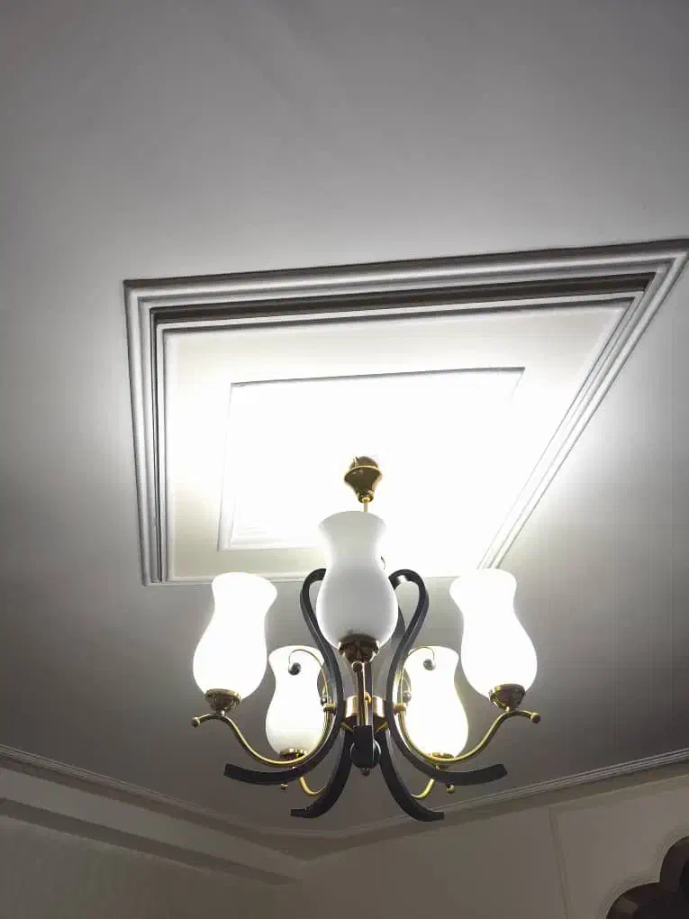 لوستر|لوستر و چراغ آویز|نظرآباد, نظرآباد|دیوار