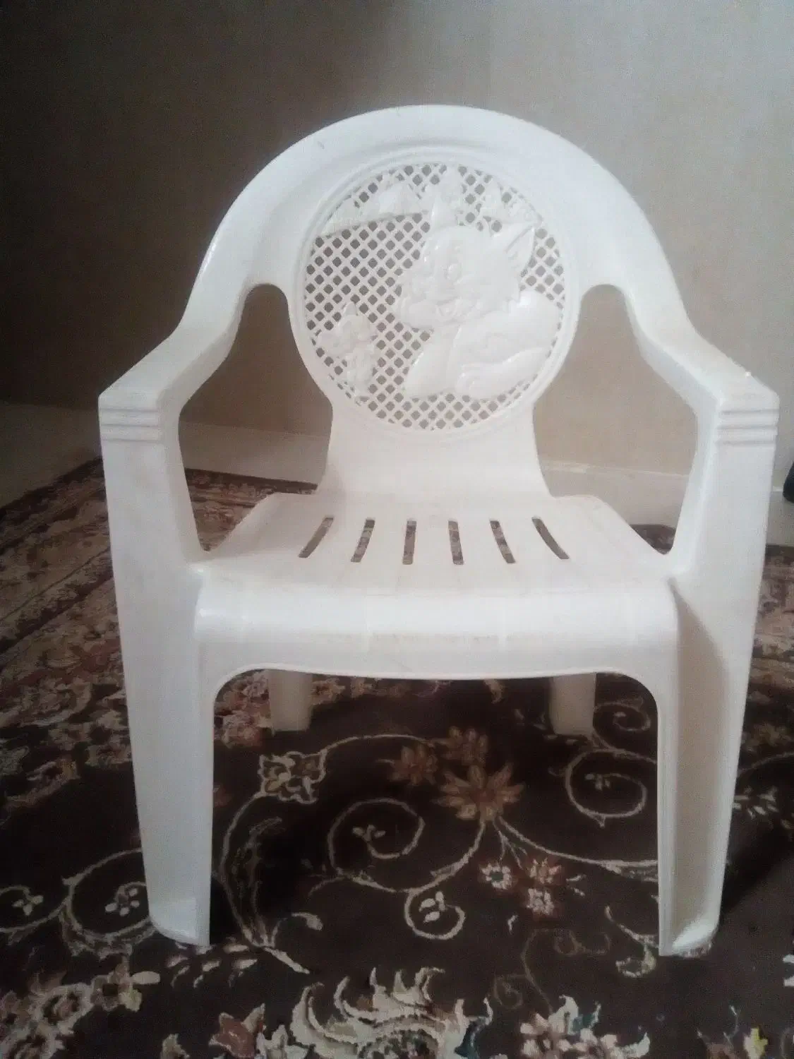 صندلی کودک|تخت و صندلی بچه|تربت‌حیدریه, حسنی بالا|دیوار