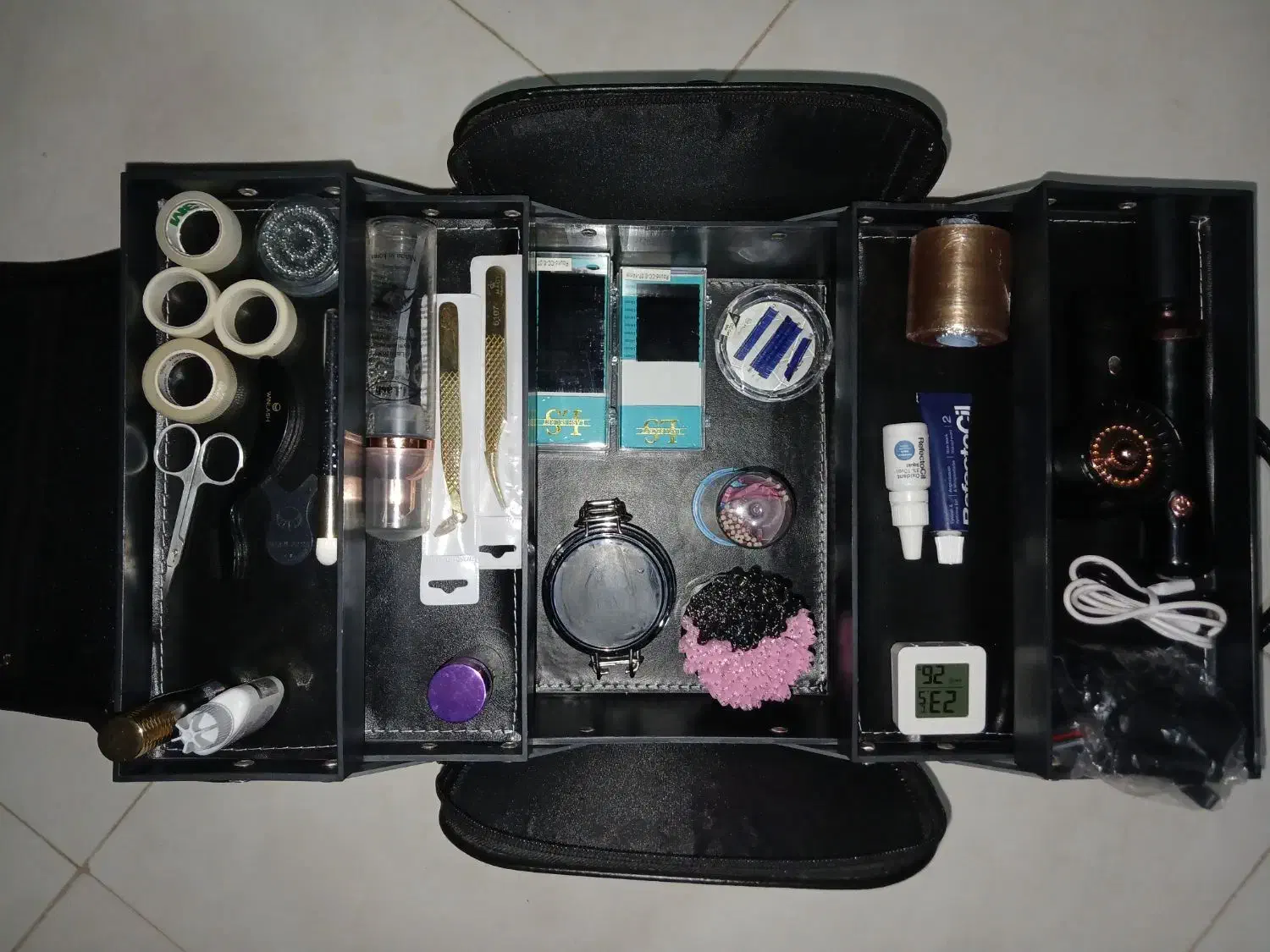 وسیله کاشت مژه|آرایشگاه و سالن‌های زیبایی|مشهد, ایثار|دیوار