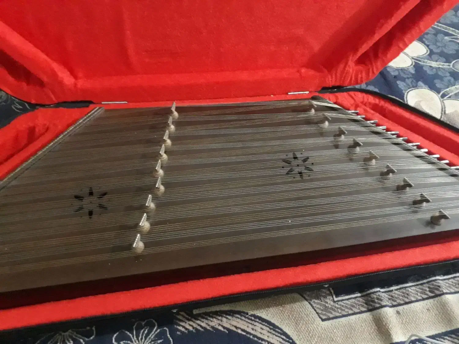 سنتور گردو نو|سازهای سنتی|کرمان, |دیوار