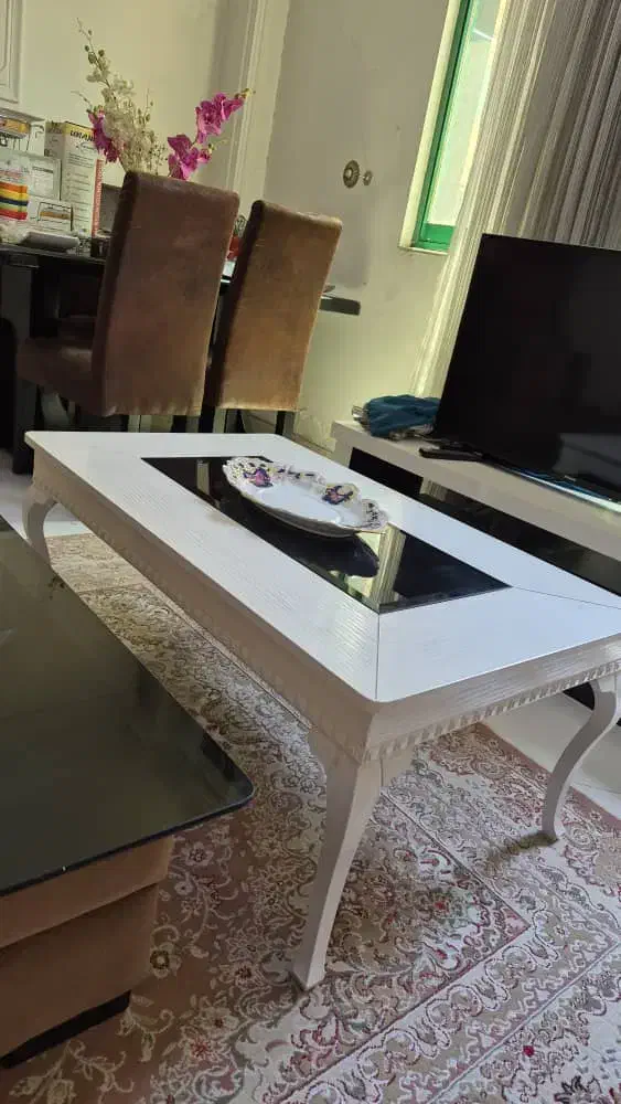 میز جلو مبلی سفید از برند رئال|مبلمان خانگی و میز عسلی|رشت, نامجو|دیوار