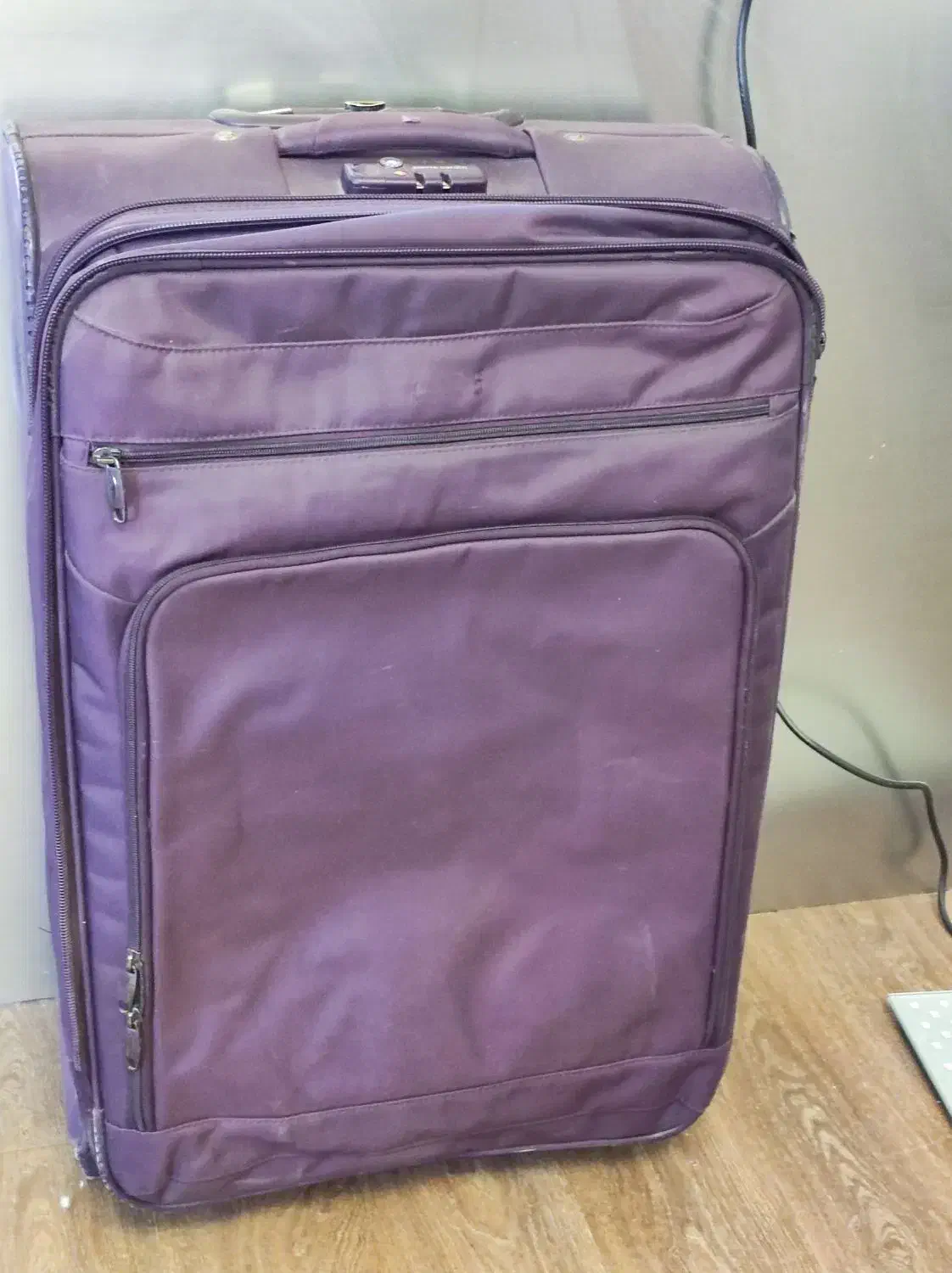 ۲ عدد چمدان اصل Pierre Cardin (پیرکاردن) در حد نو|کیف، کفش، کمربند|پردیس, فاز ۲|دیوار