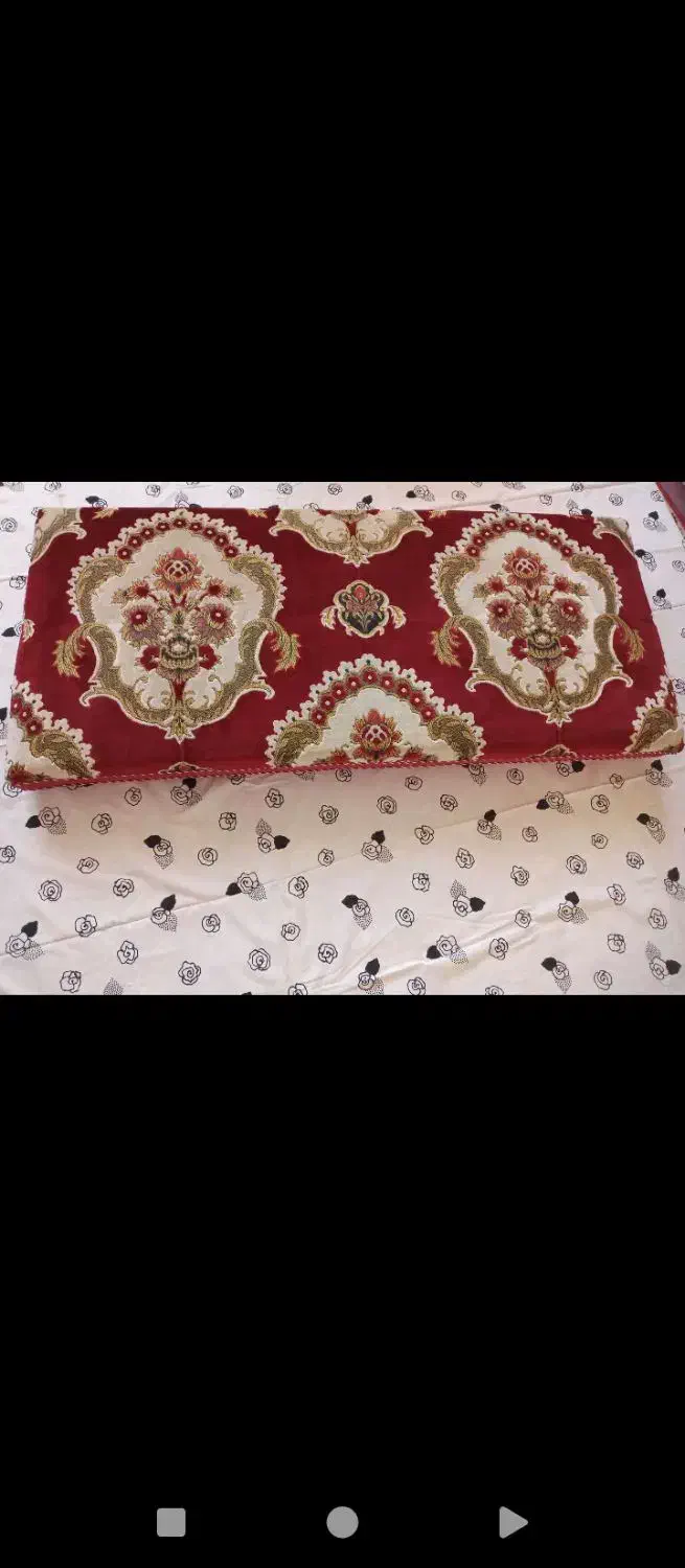 پتو نو و پشتی نو|رختخواب، بالش، پتو|تبریز, |دیوار