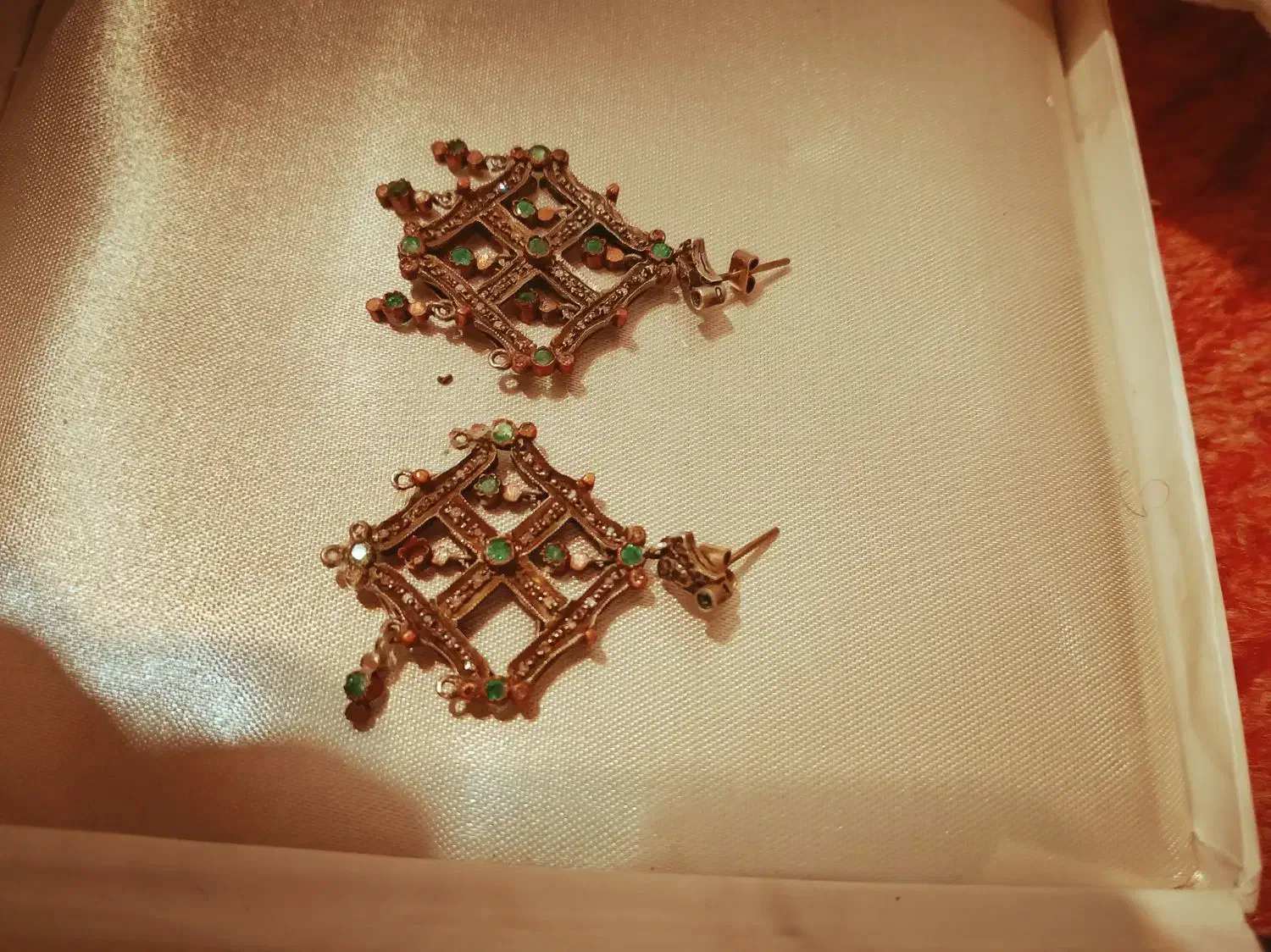 تعدادی زیورآلات آنتیک قدمتدار،توضیحات بخوانیدممنون|جواهرات|تهران, اقدسیه|دیوار