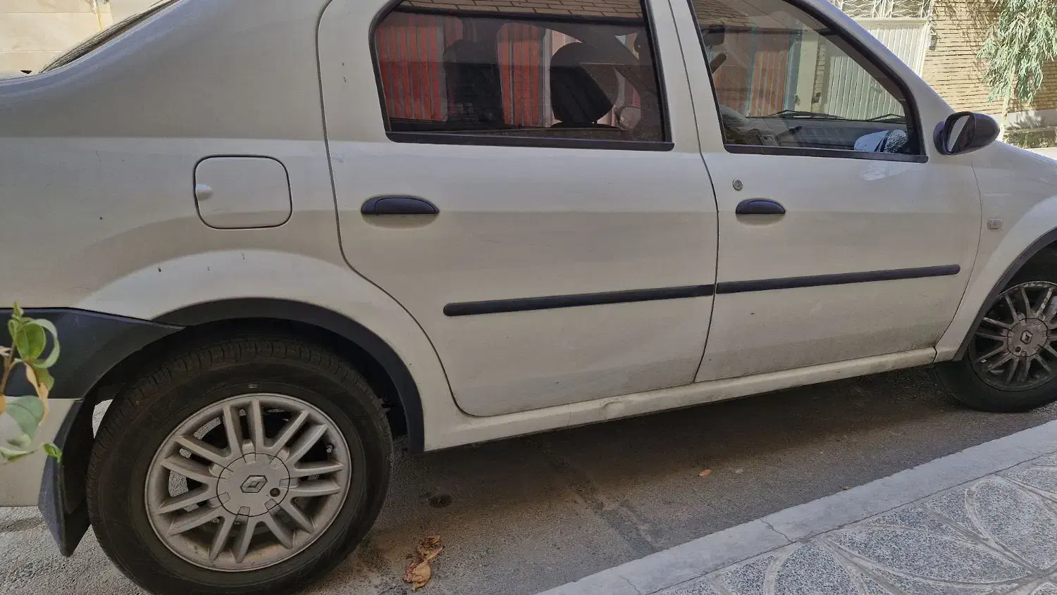 L90 اتوماتیک، ال ۹۰ اتوماتیک، تندر۹۰ اتومات مدل۹۵|خودرو سواری و وانت|اصفهان, کوی امام|دیوار