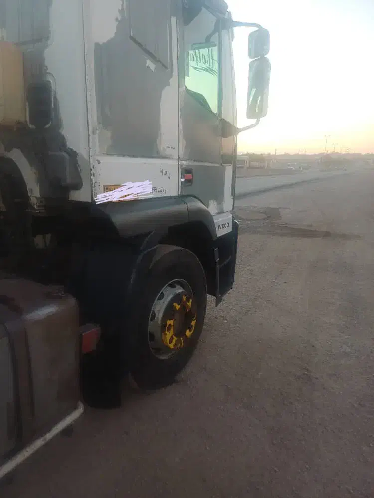 کامیون کشنده ایویکو ۴۴۰ مدل ۸۴|خودرو سنگین|قزوین, |دیوار