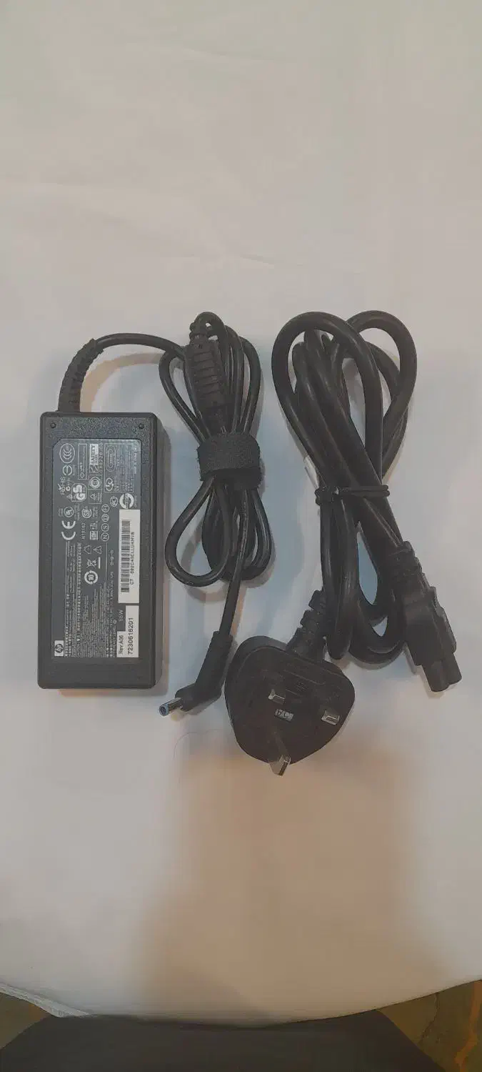 آداپتور شارژر لپتاپ hp  اورجینال سالم و تمیز|قطعات و لوازم جانبی رایانه|قرچک, مهدیه|دیوار