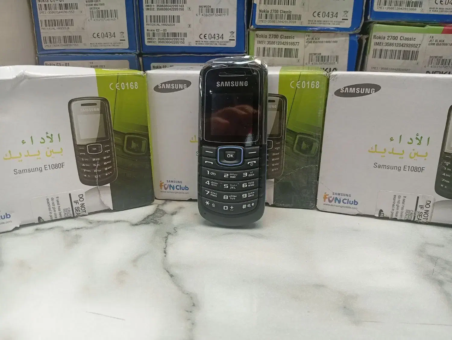 E1080 سامسونگ دکمه ای|موبایل|تهران, شیخ هادی|دیوار