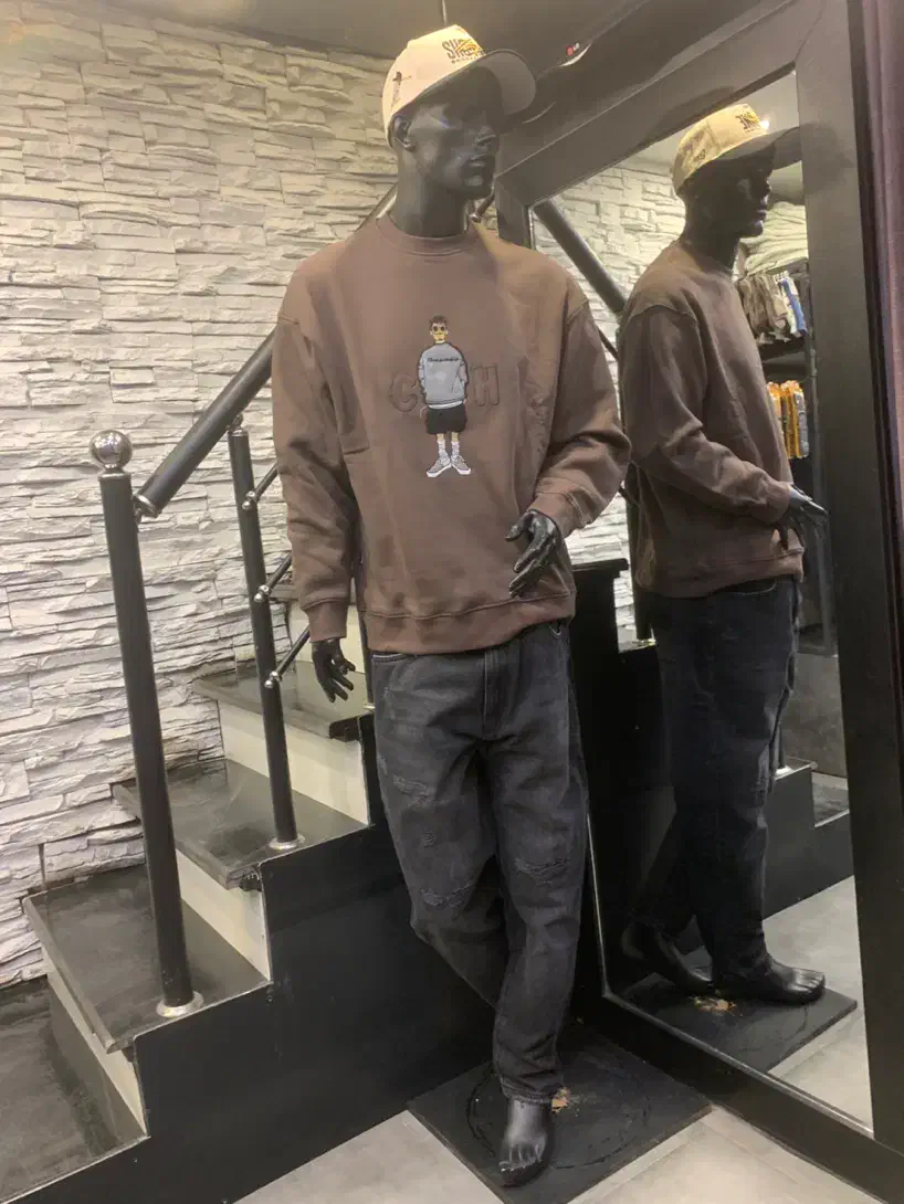 مانکن مردانه|لباس|شیراز, عفیفآباد|دیوار