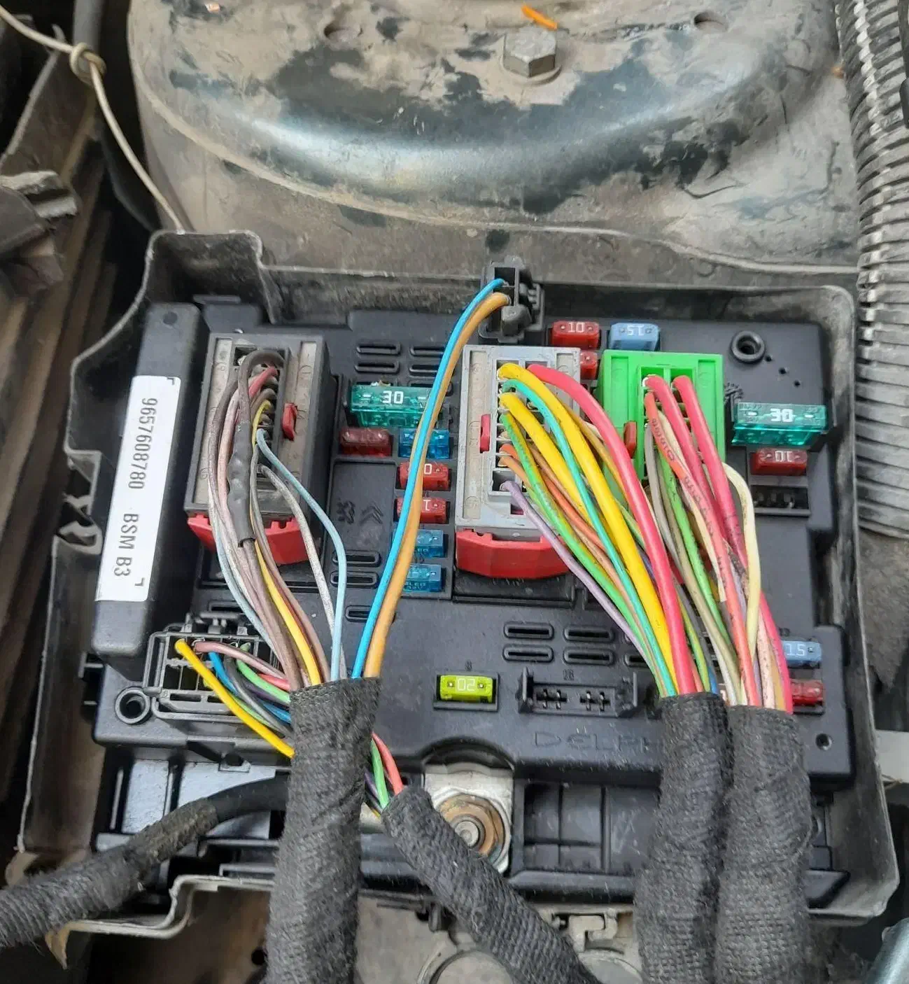 خدمات باطری سازی و برق خودرو در محل|خدمات موتور و ماشین|مشهد, وکیل‌آباد|دیوار