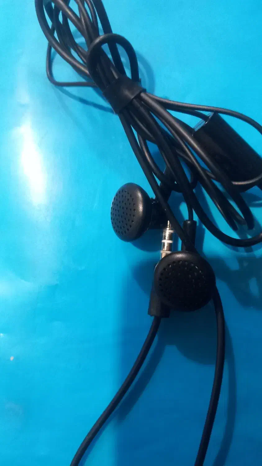 دو عدد هندزفری نو|لوازم جانبی موبایل و تبلت|شاهین‌شهر, حاجی آباد|دیوار