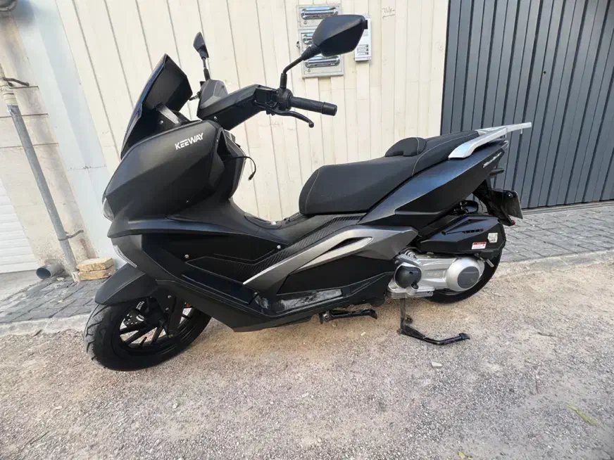 کی وی ویسته ۲۵۰ درحد صفر|موتورسیکلت|شیراز, شهرک امیر کبیر|دیوار