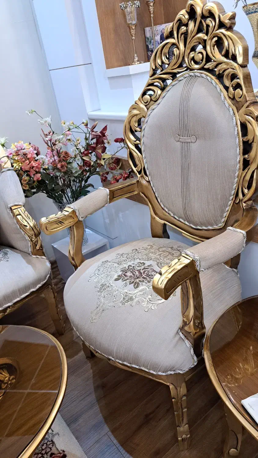 مبل سلطنتی و بوفه|مبلمان خانگی و میز عسلی|تبریز, |دیوار