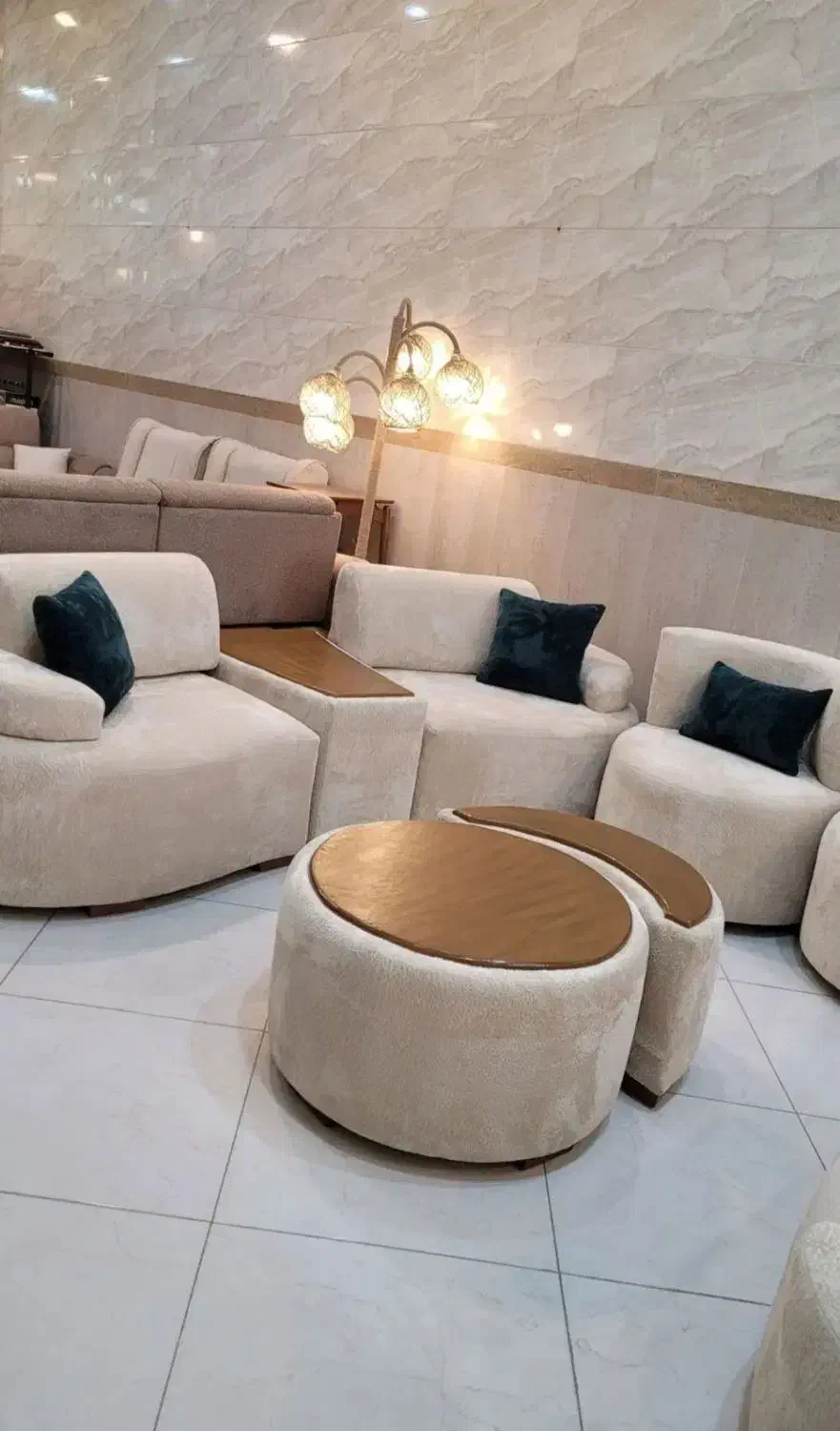 مبل کاشمر تنوع مدل وقیمت|مبلمان خانگی و میز عسلی|کاشمر, |دیوار