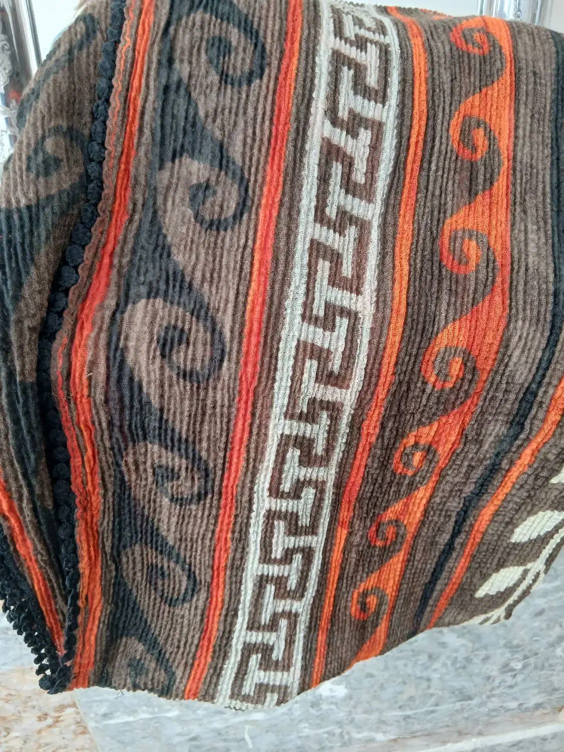 شال|لباس|نجف‌آباد, شیخ آباد|دیوار