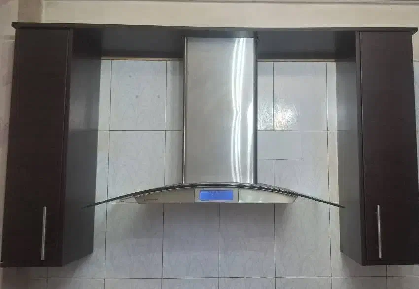 هود|هود|قرچک, زیبا شهر|دیوار